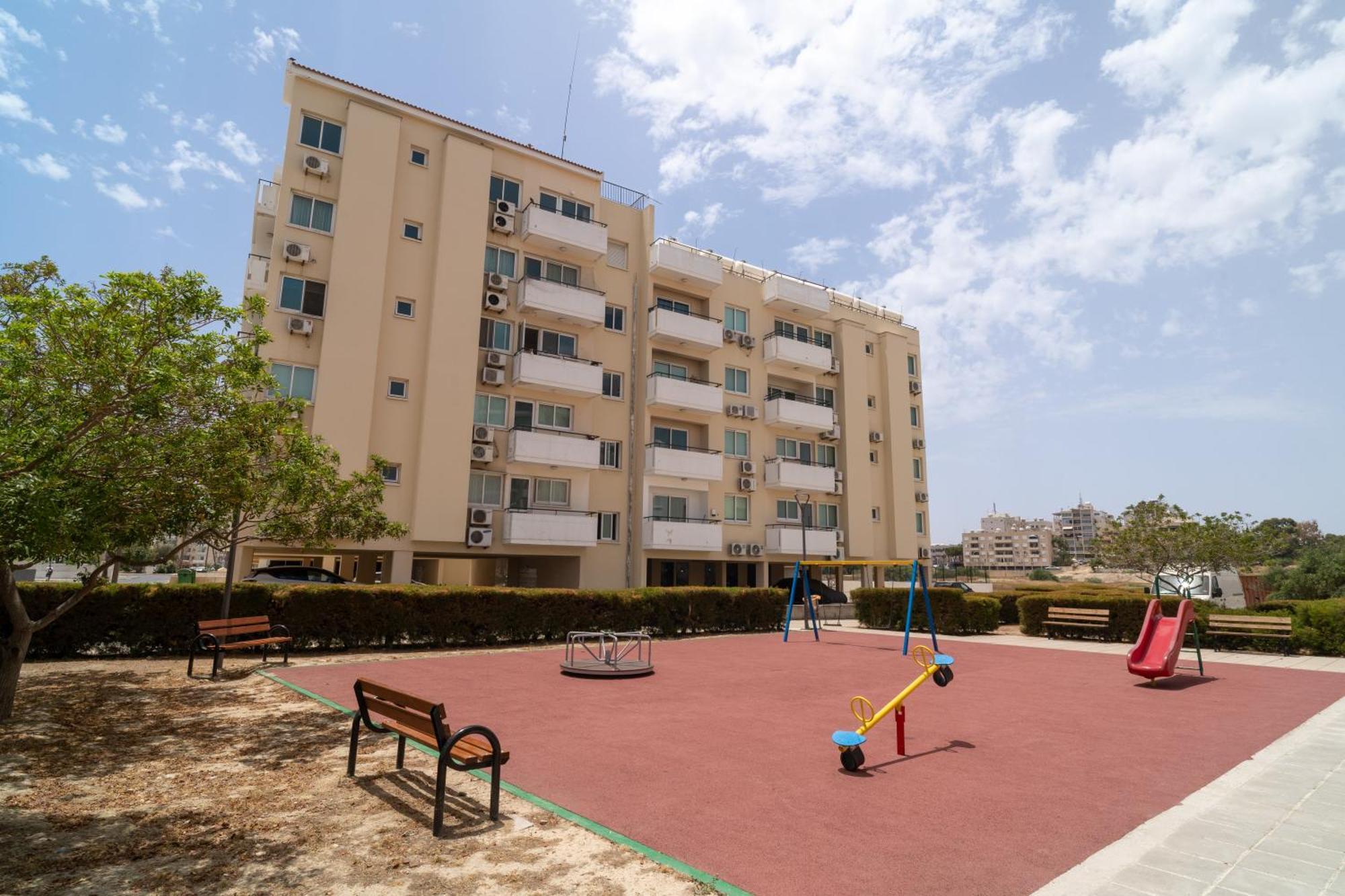 דירות לרנקה Blu Mackenzie 1 Bdr Flat With Pool מראה חיצוני תמונה